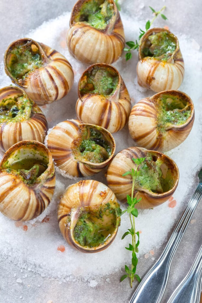 escargots-au-four-beurre-ail-herbes-fraiches